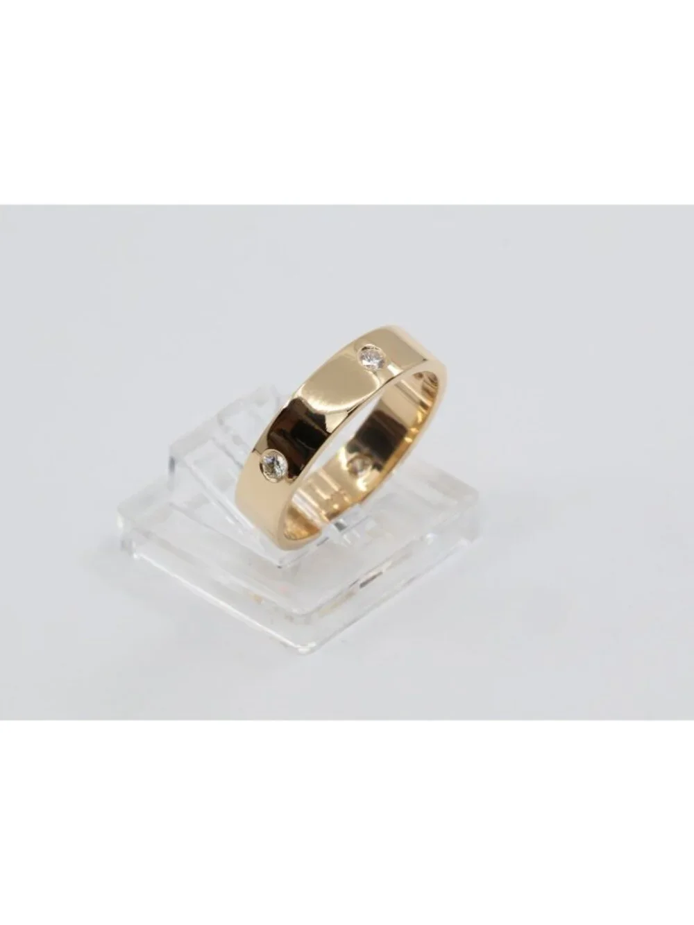 14K Solid Yellow Gold Flush Set Diamond Eternity Wedding Band Ring - Size 6.50